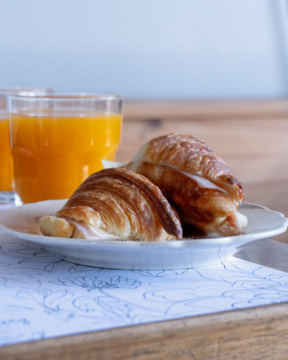 Medialuna Rellena Con Jamón Y Queso